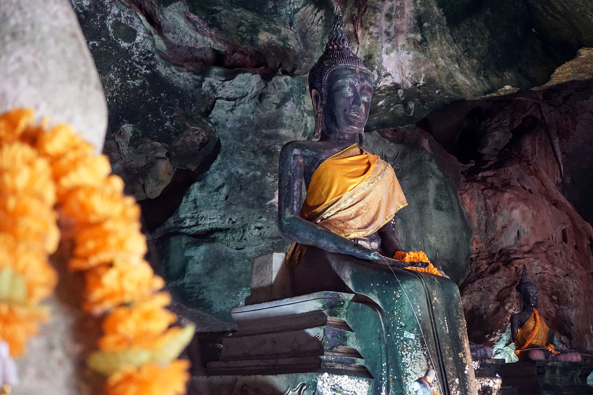 Üks arvukatest Buda figuuridest Tam Singkhon'i templis.